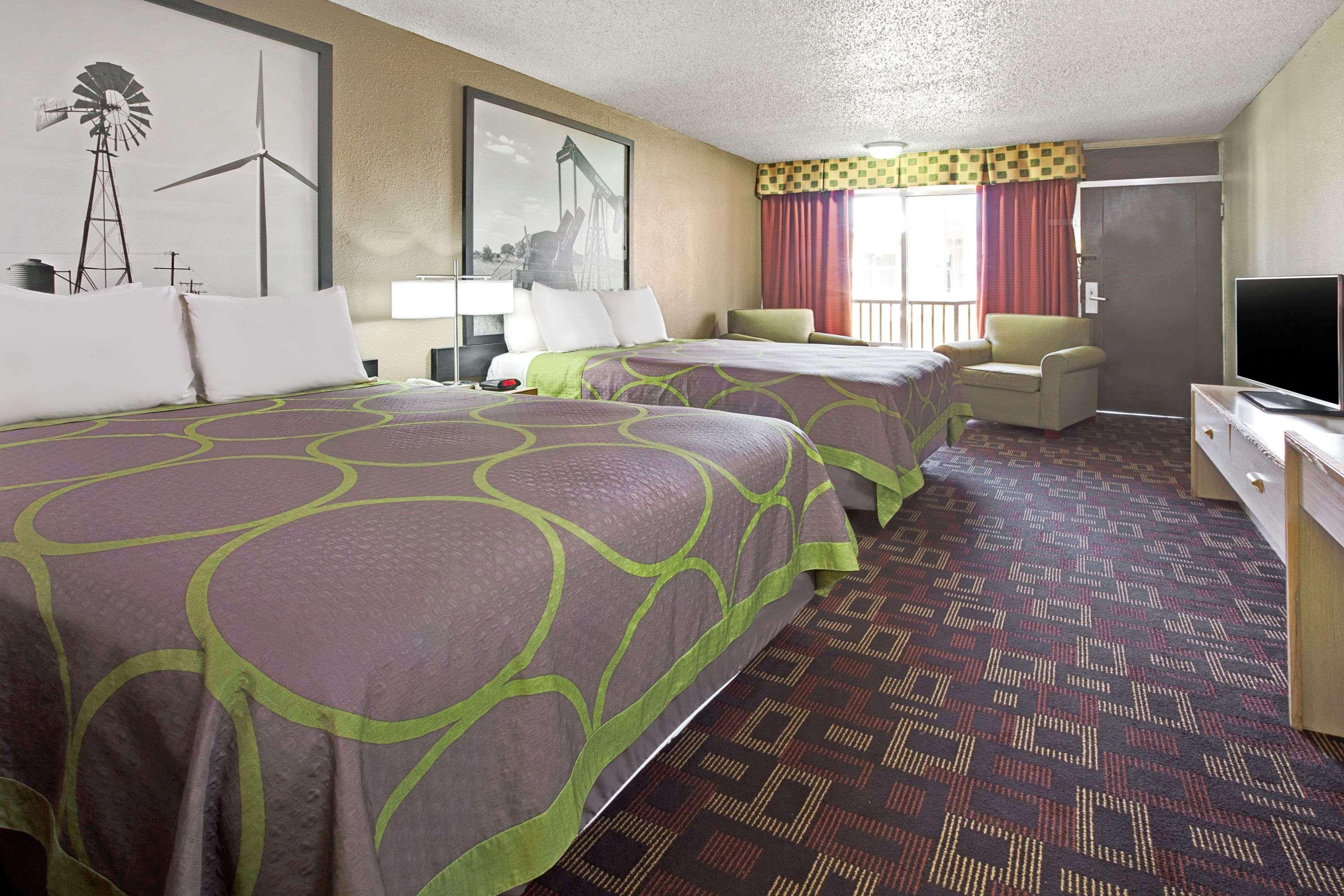 ซูเปอร์ 8 บาย วินด์แฮม นอร์แมน Hotel ภายนอก รูปภาพ