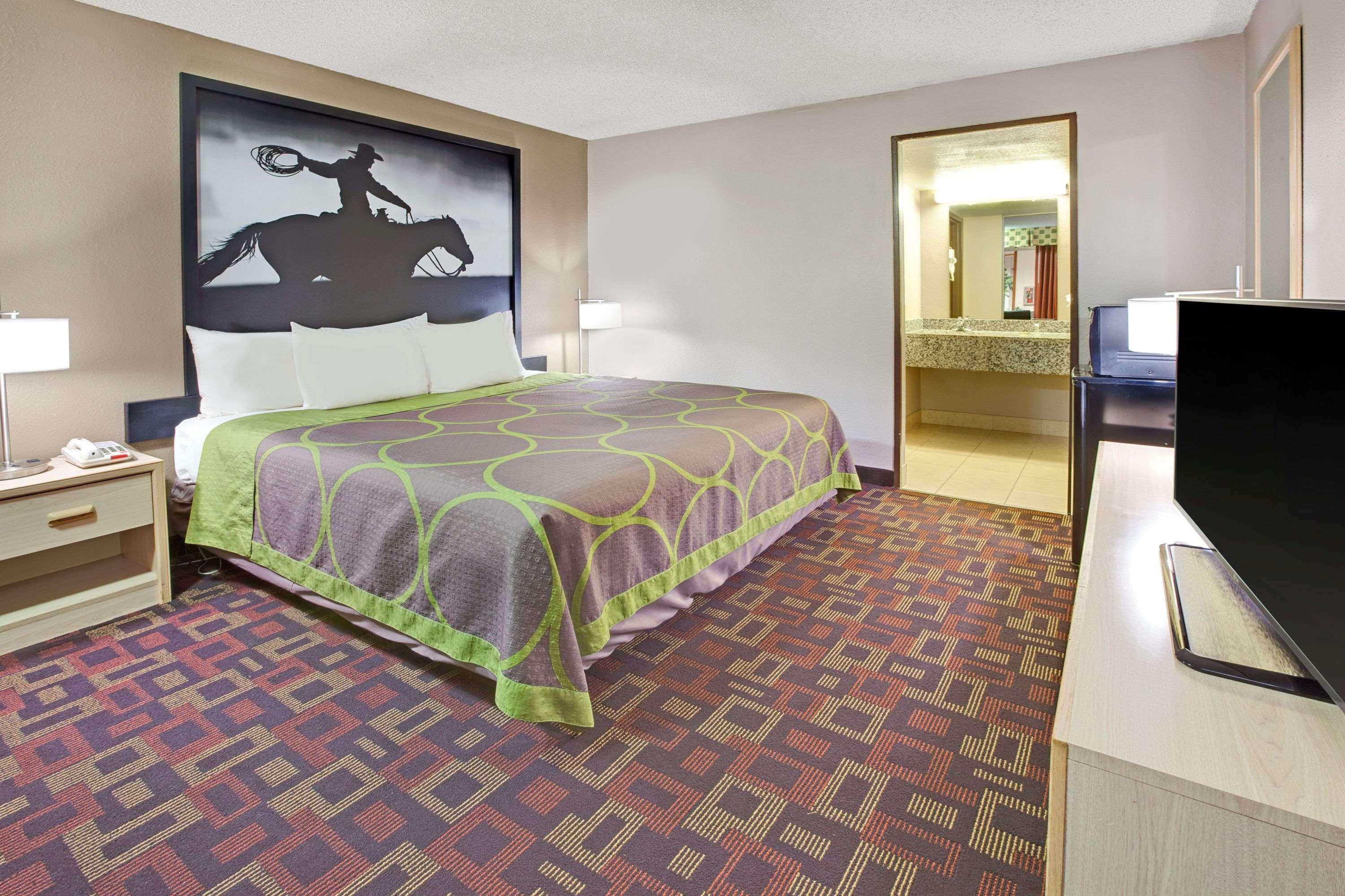 ซูเปอร์ 8 บาย วินด์แฮม นอร์แมน Hotel ภายนอก รูปภาพ