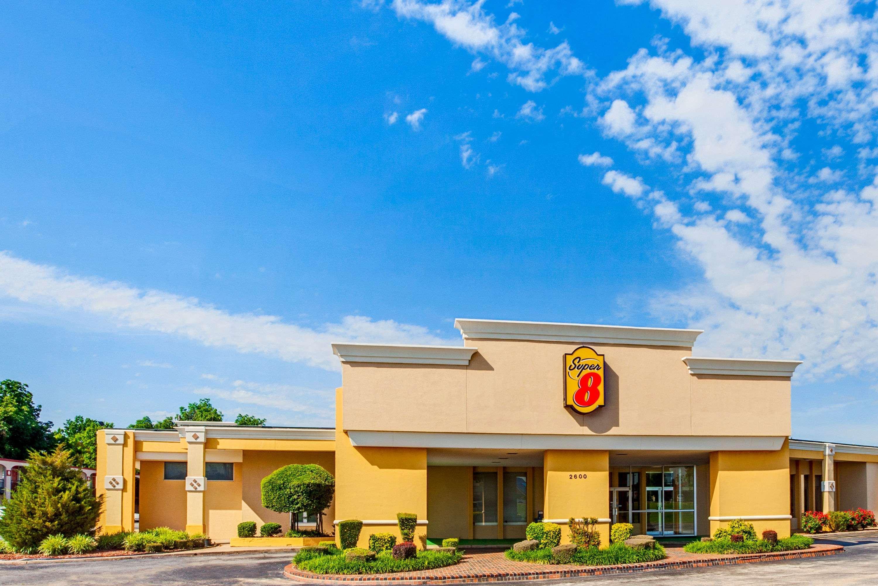 ซูเปอร์ 8 บาย วินด์แฮม นอร์แมน Hotel ภายนอก รูปภาพ